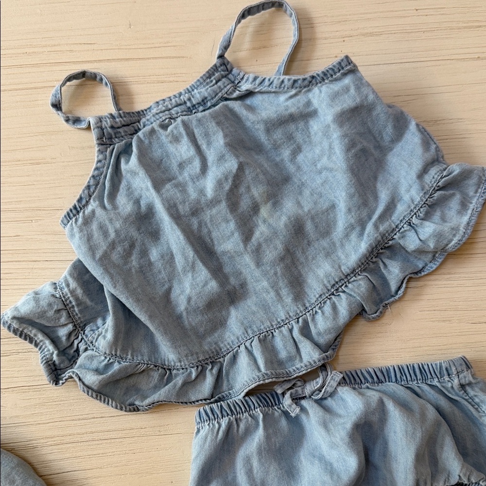 GAP Light Blue Ruffled Baby Outfit - Picture 2 of 6